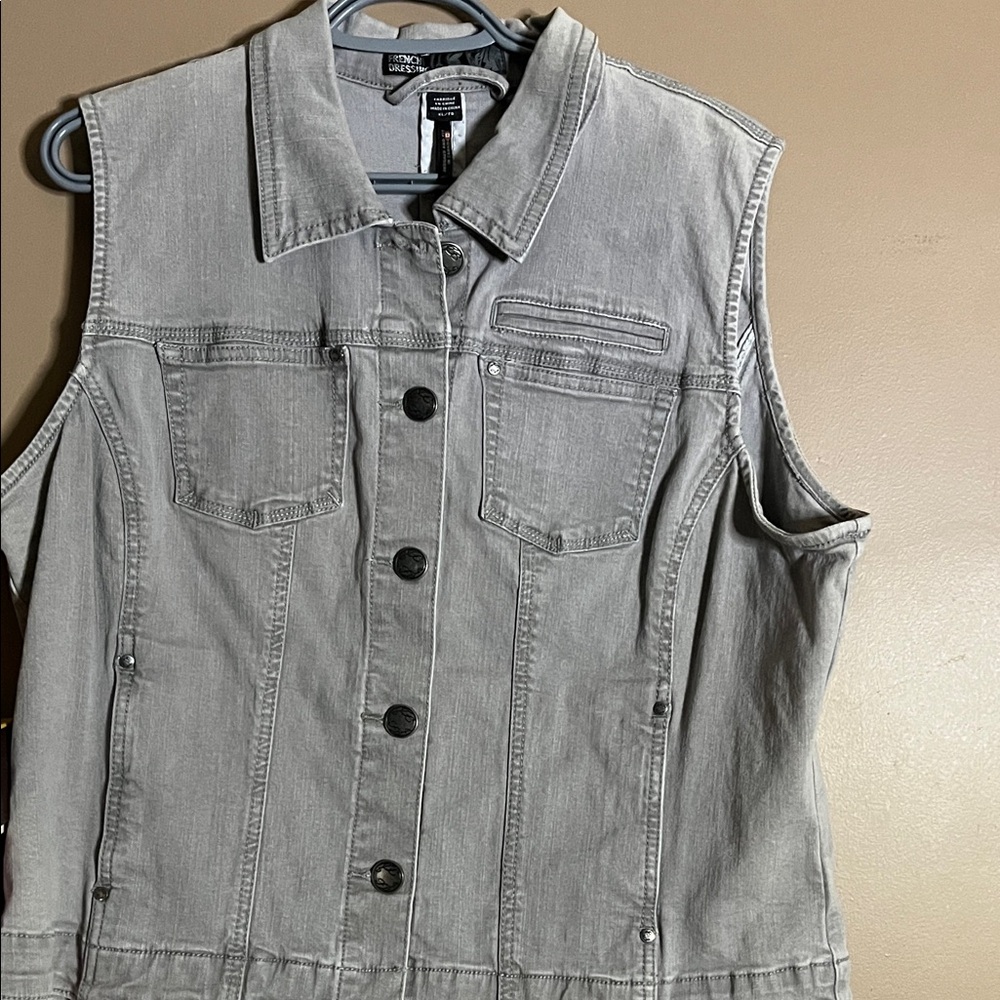 😄80’s light grey denim vest button up pockets